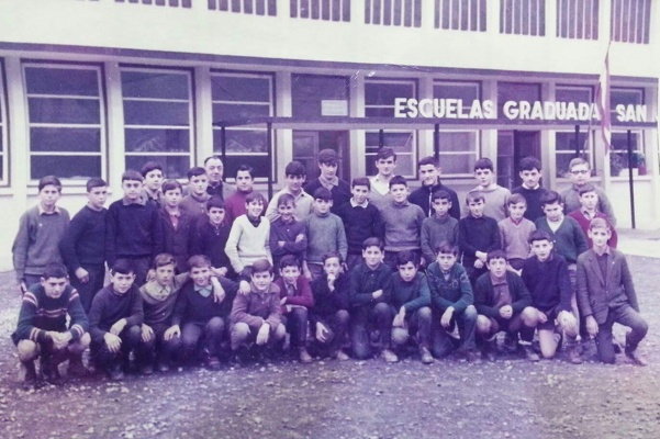 Eskolako taldea 1968an