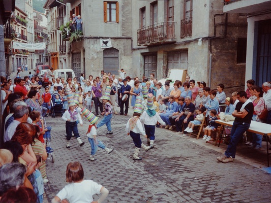 2000 Sutarri 34 Kalebeherako festak