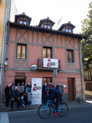 Intxurre Elkartearen 50. urteurrena. Urte hasiera