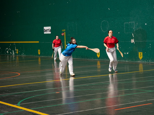 Pelota partidak Intxurre elakrtearenurteurrenean.