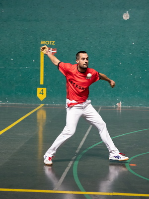 Pelota partidak Intxurre elakrtearenurteurrenean.